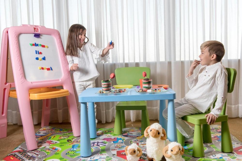 Four Seasons Hotel Riyadh at Kingdom Centre